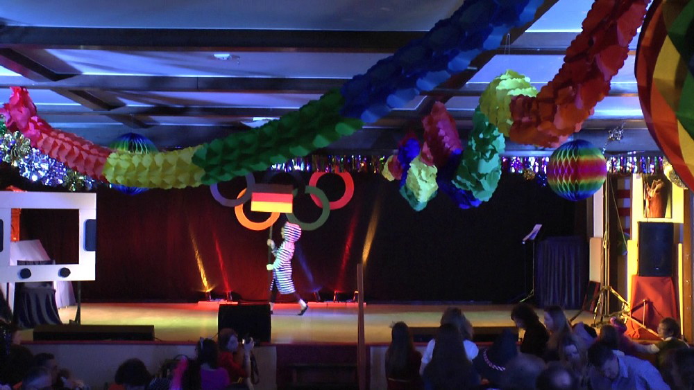 001 Die Spa�-Nacht beginnt