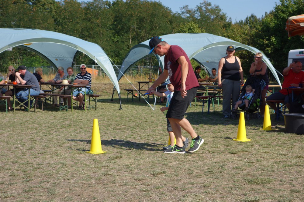 002 Entenumsiedeln Herz Team