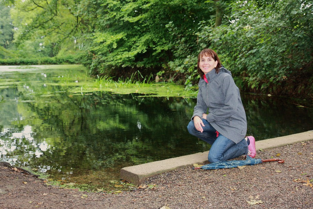 002 Yvonne am Weiher
