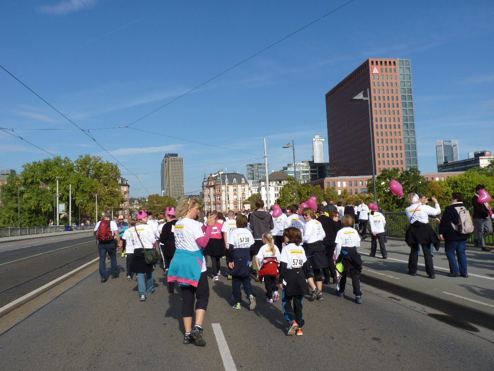 011 Frankfurt am morgen