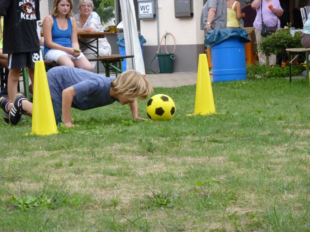 013 Kopfball Die Pumas