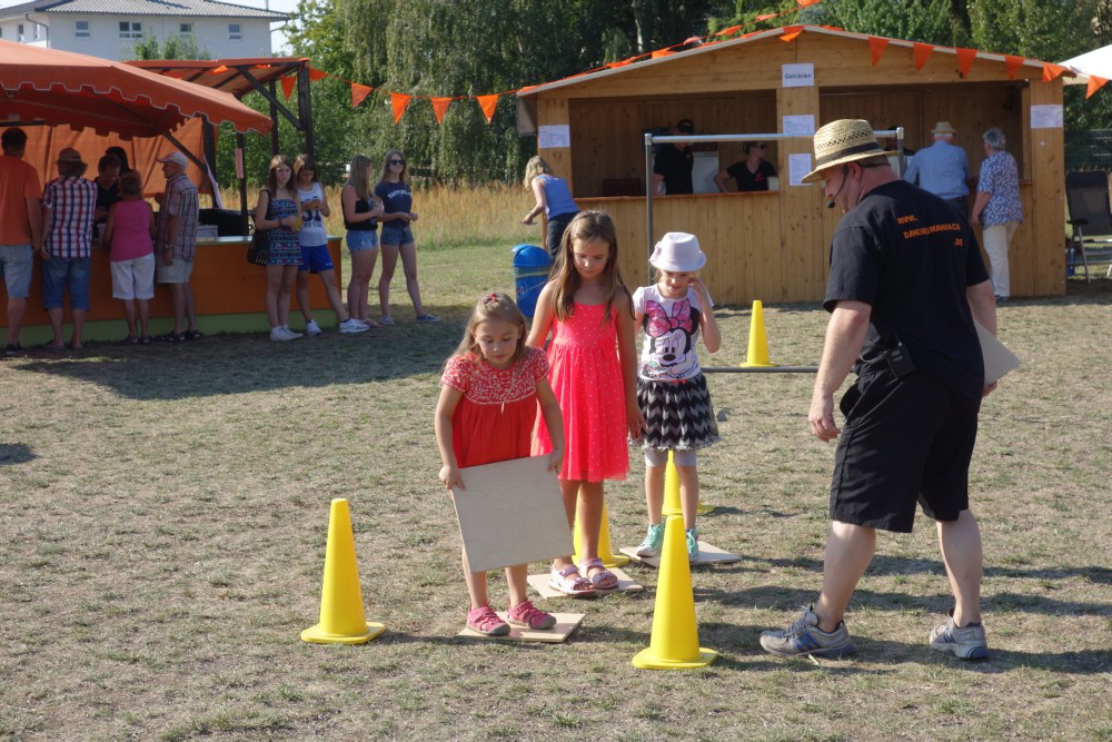 016 Plattenlegen Herz Team