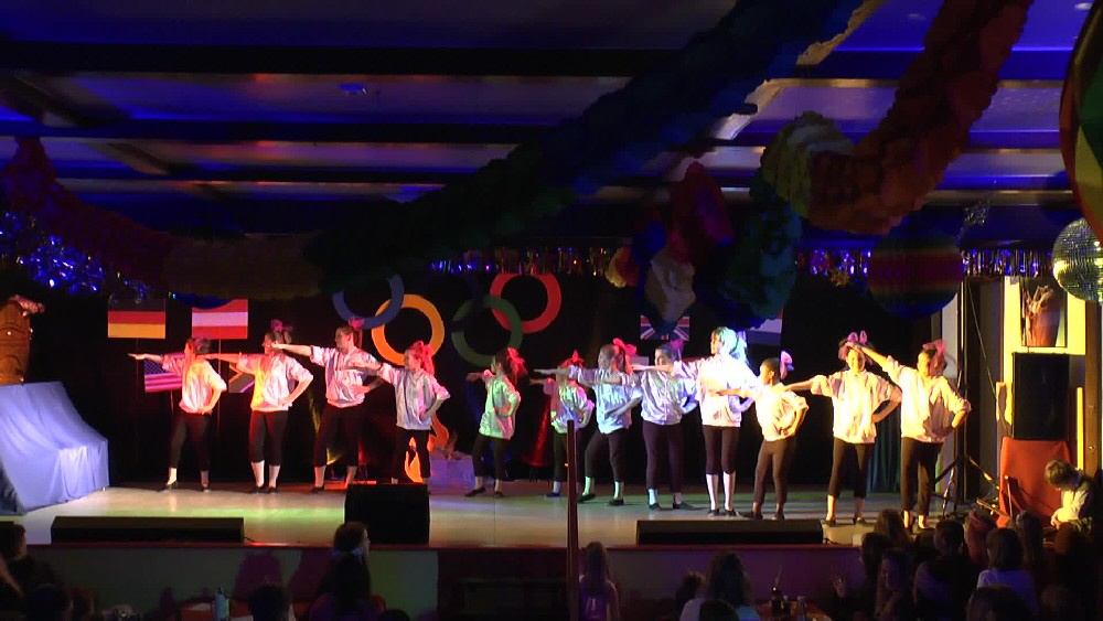 028 Go grease lightning