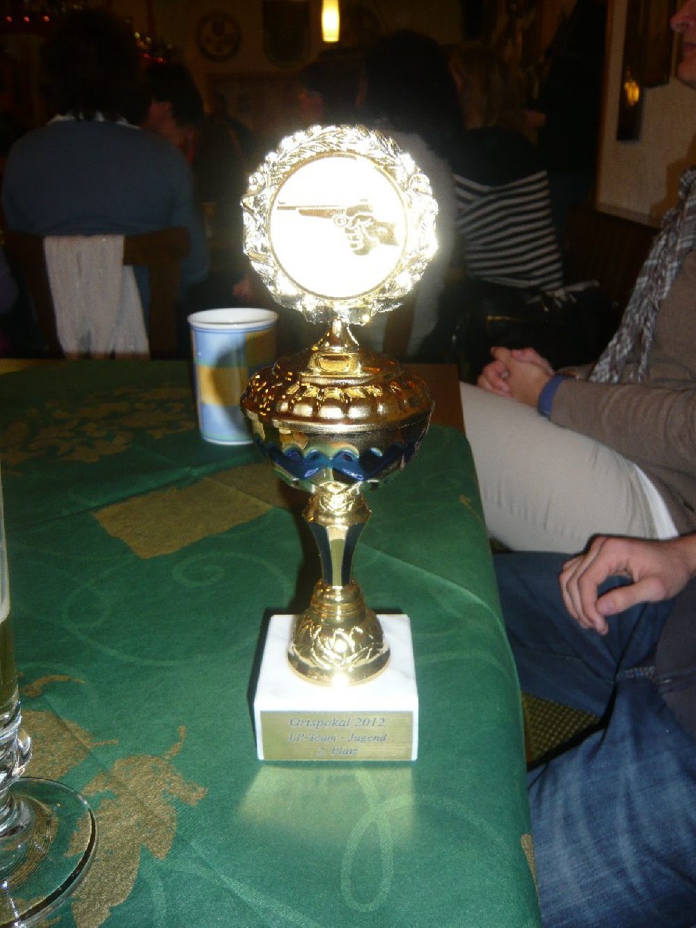 03 Der Pokal vom Jugendteam