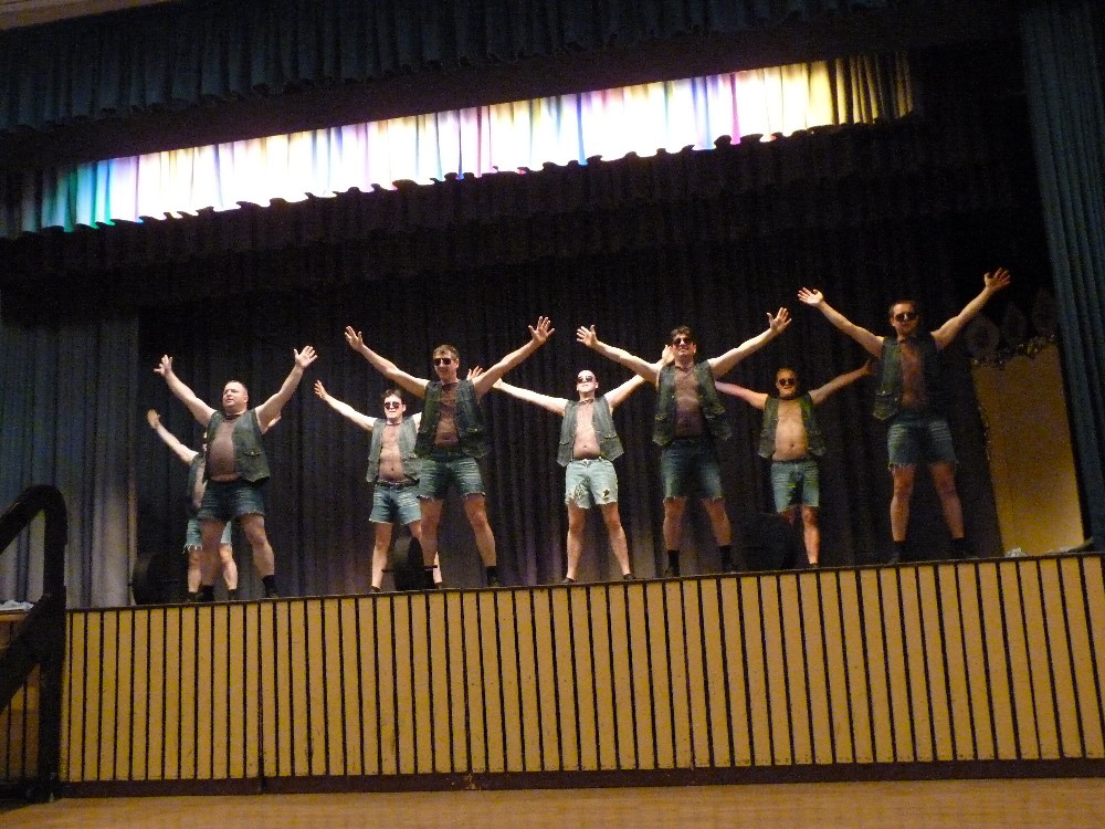 053 Look at that body