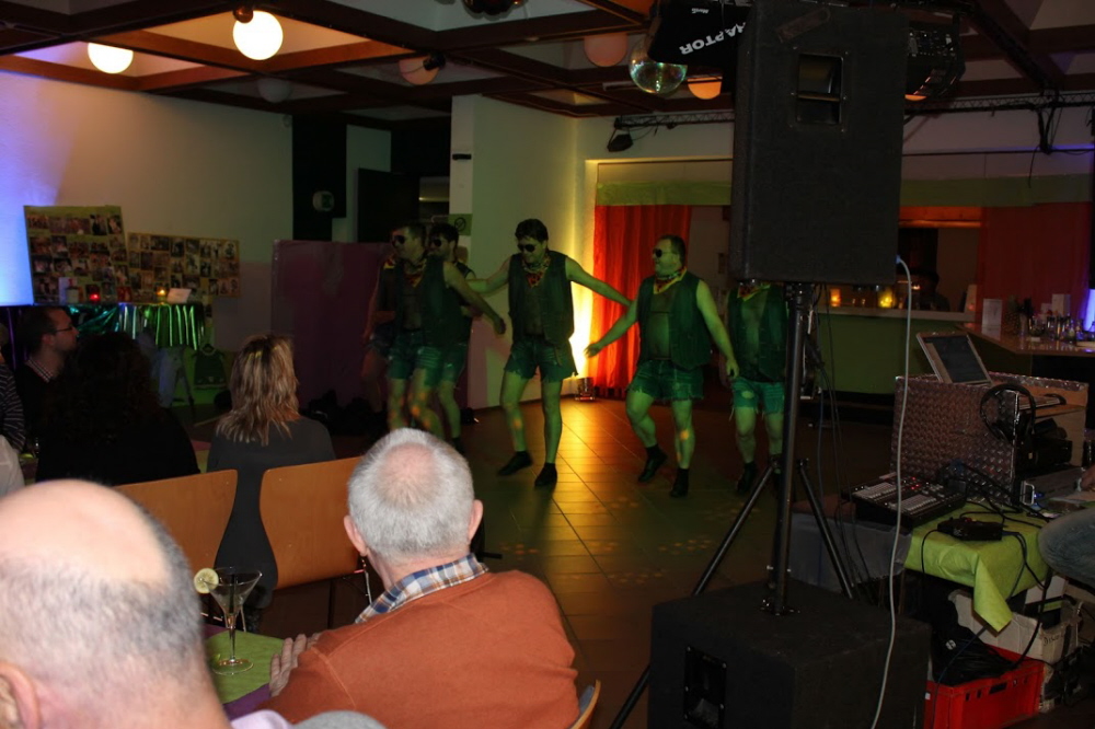 05 Auftritt der Maniacs