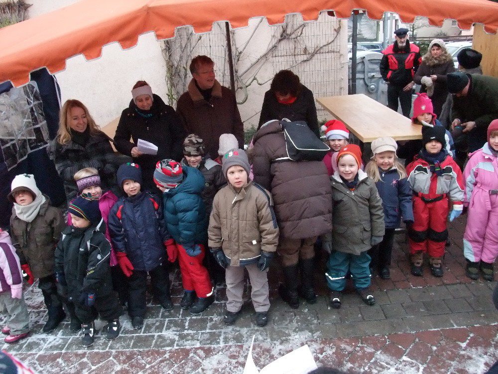 6 Der Kindergarten singt