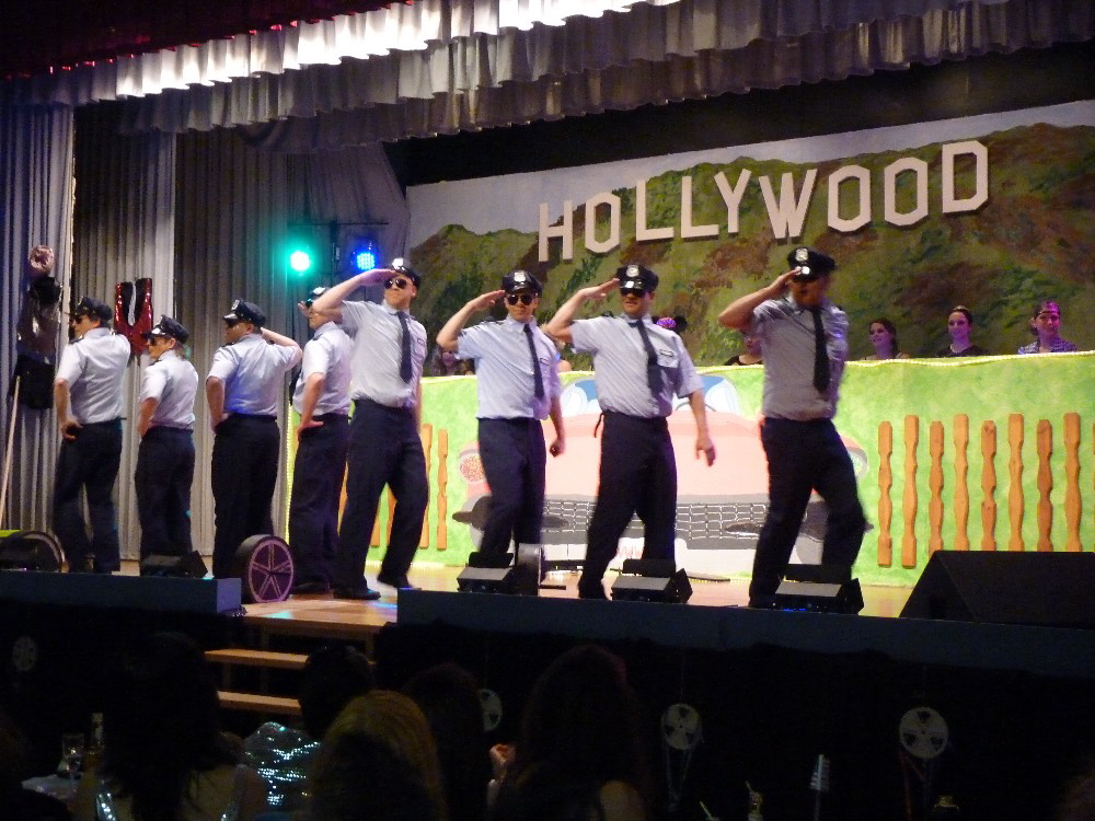 07 Salute