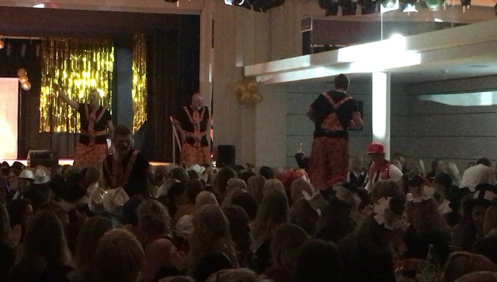 08 Dancing Maniacs Brhl 2017