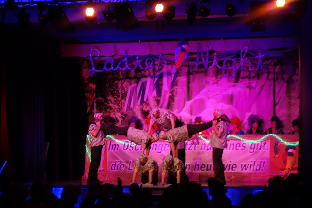 08 Ladies night Messel