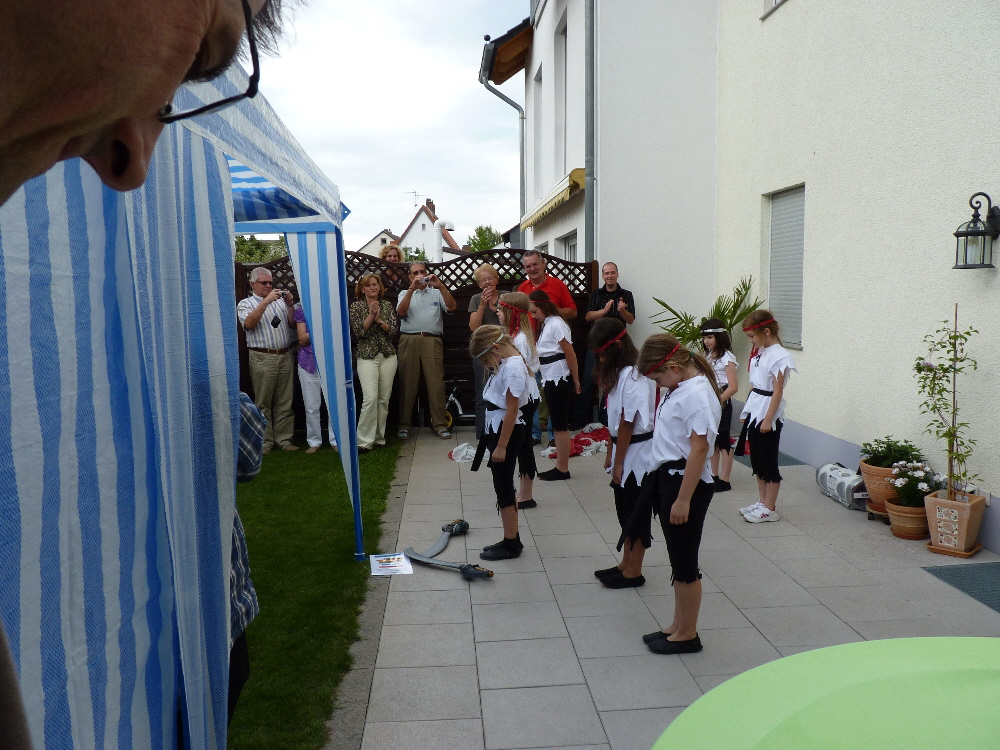 8 Tanz der Mini Maniacs