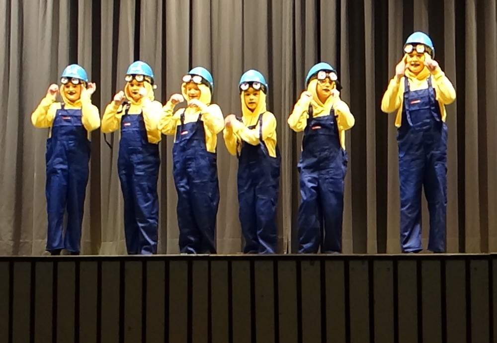 09 Mini Maniacs 2016