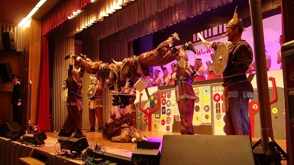 10 Damensitzung Schneppenhausen