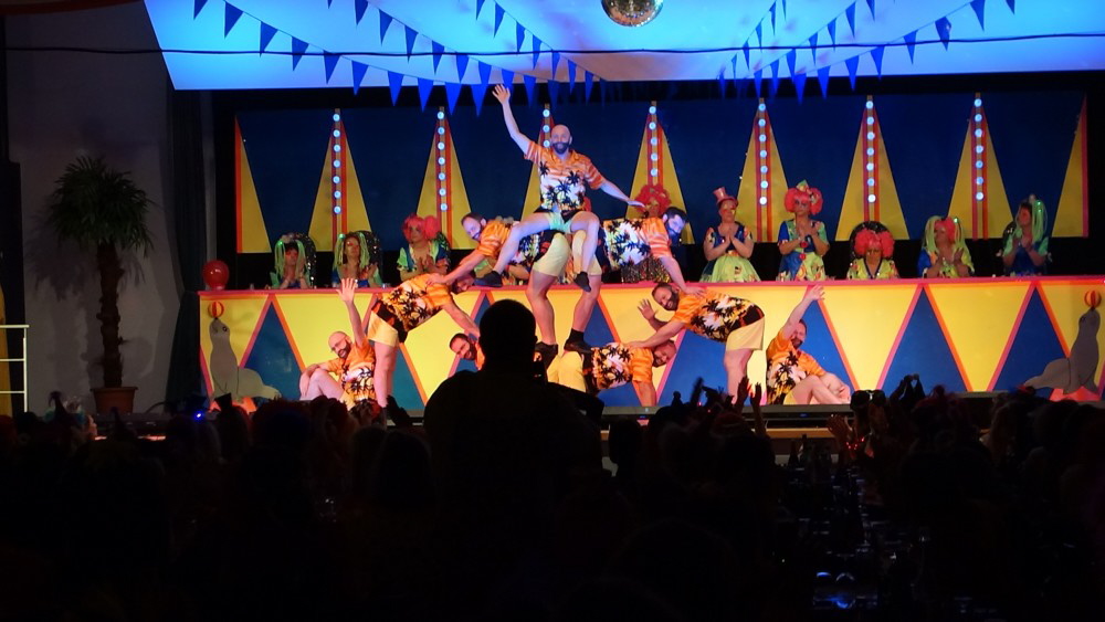 10 Dritte Damensitzung Astheim