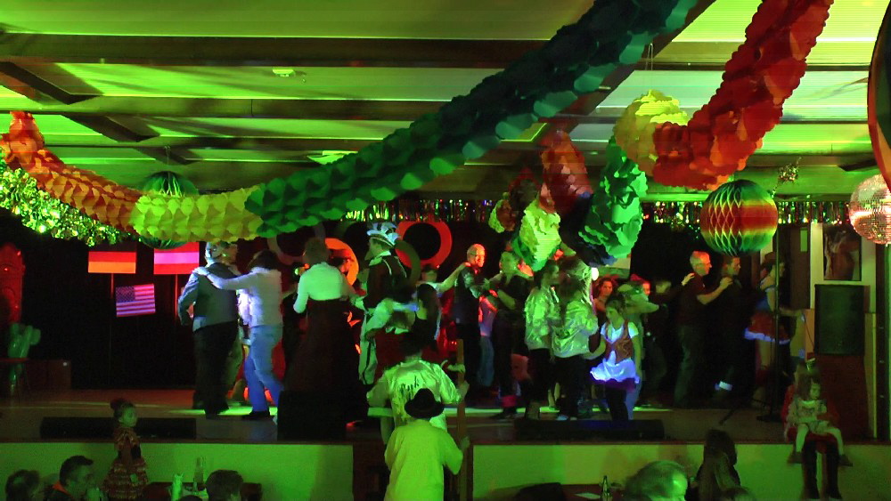 113b Polonaise in der Pause