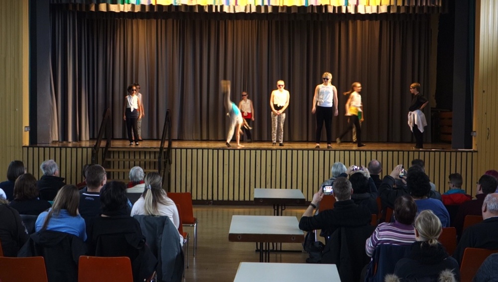 11 Mini Maniacs auf der Saisonerffnung