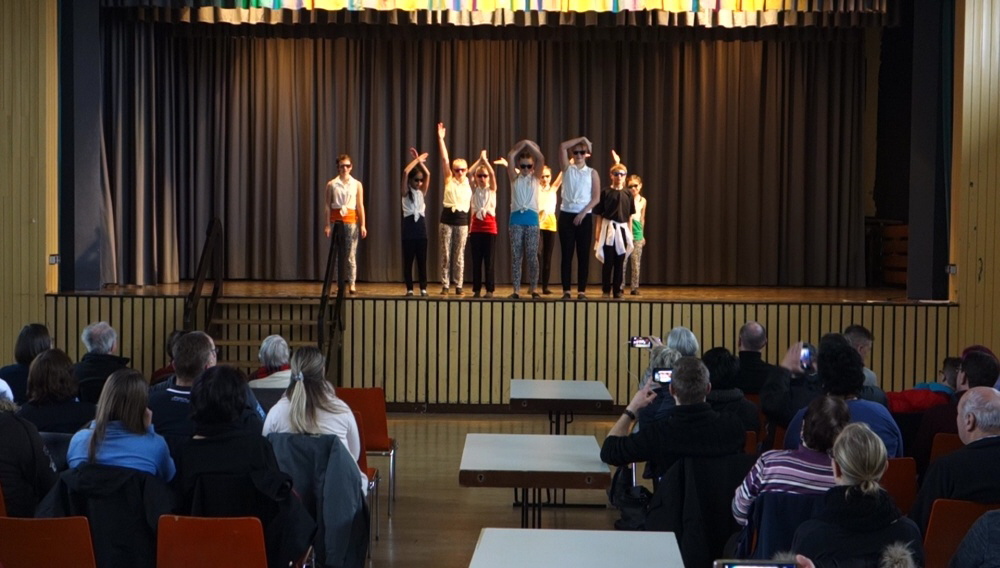 12 Mini Maniacs auf der Saisonerffnung