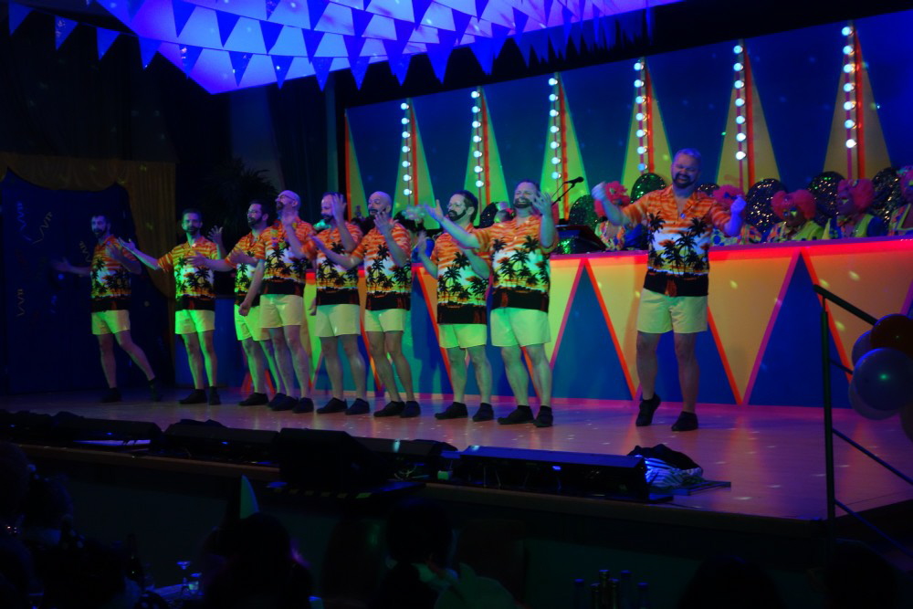 13 Erste Damensitzung Astheim