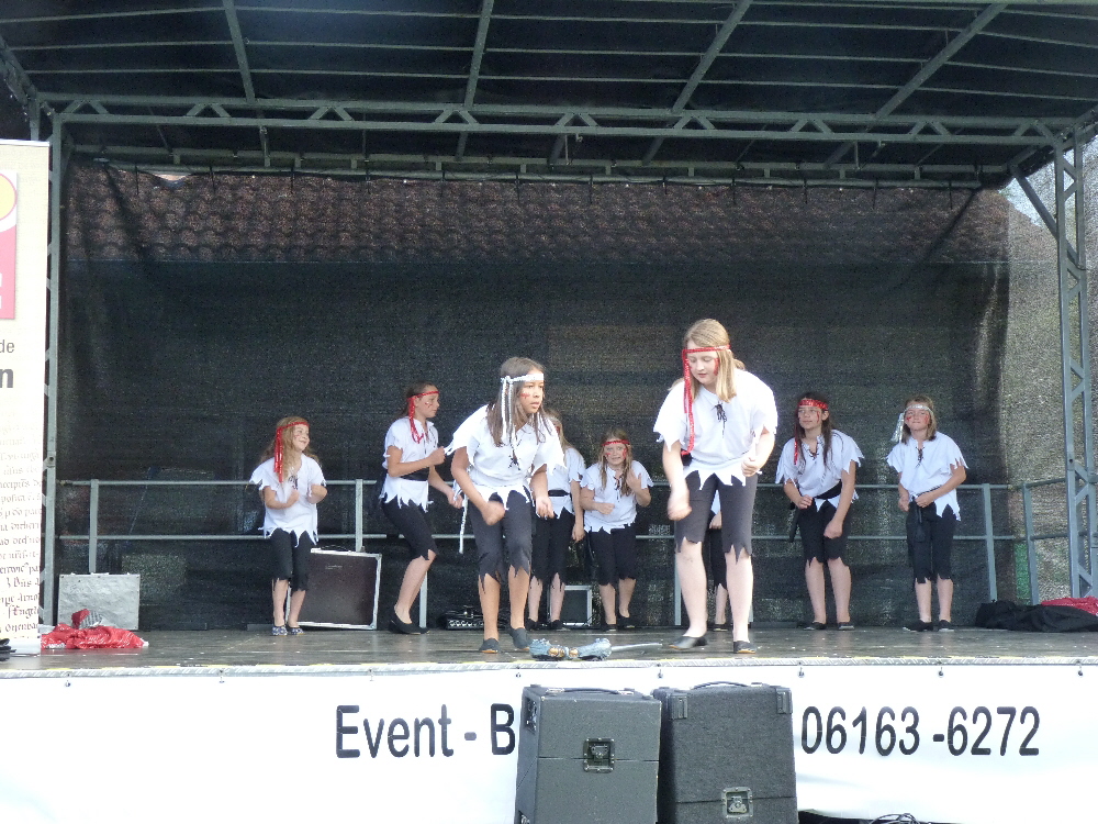 15 Der Auftritt der Mini Maniacs