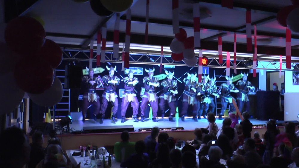 168 Dancing Maniacs