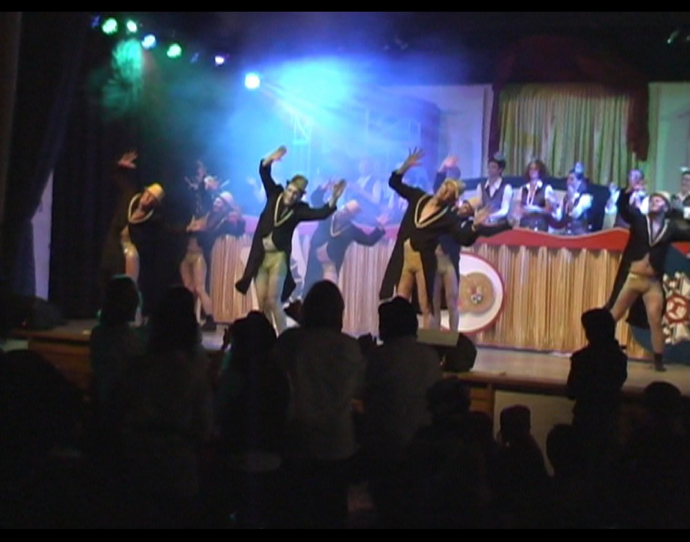 16 M�nner sind Schweine