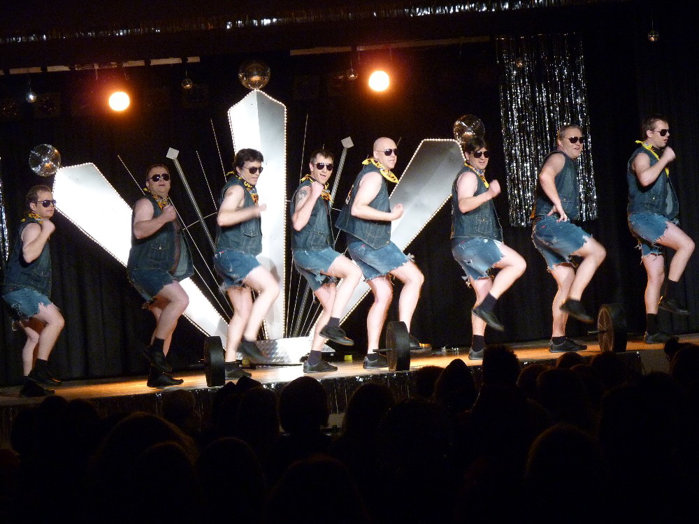 17 I'm sexy and I know it