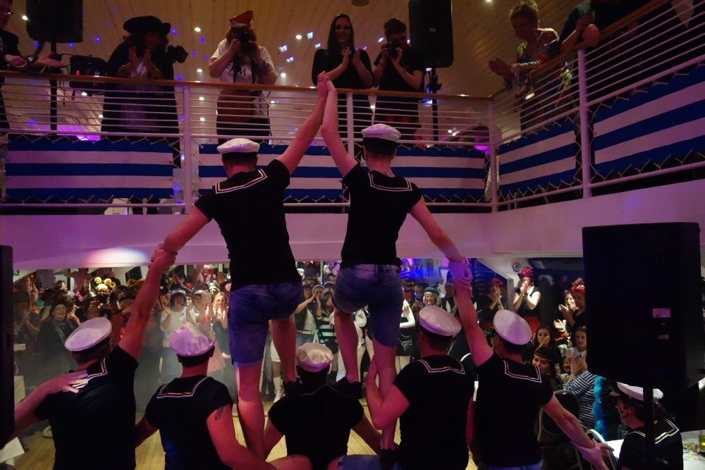19 Maniacs auf dem Main 2016
