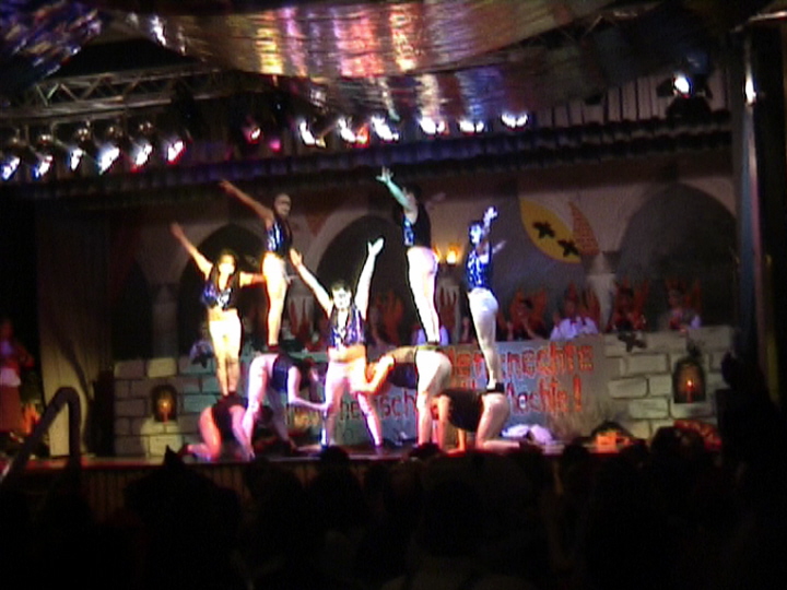 6 Pyramide