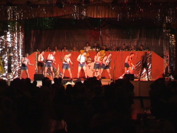 11 Schl�ge f�r die M�nner