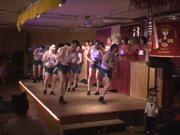 14 Follow the leader