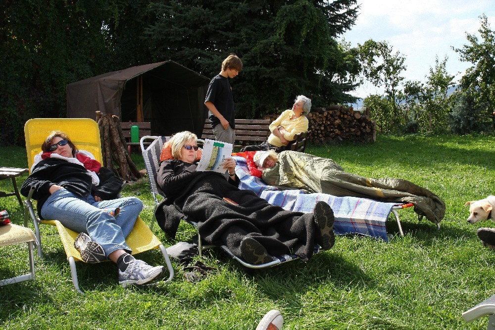 22 Entspannung der Damen