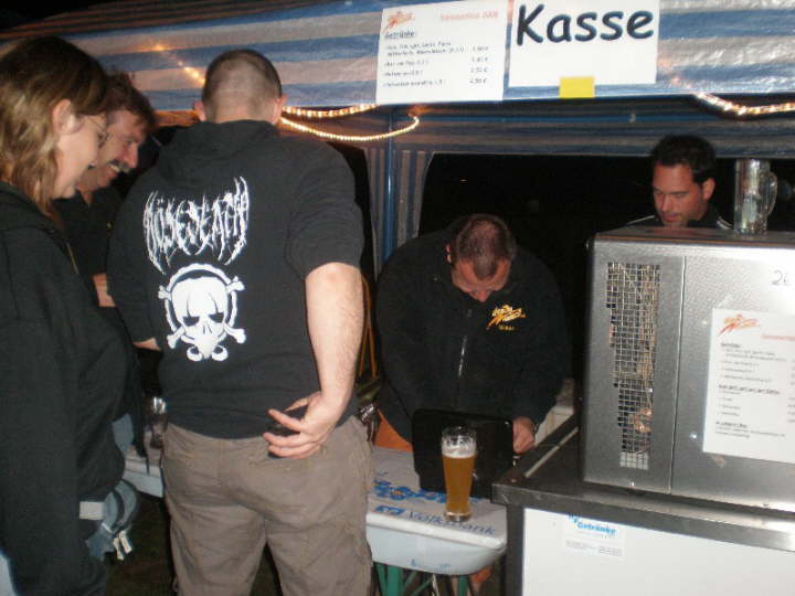 30 Je spter der Abend