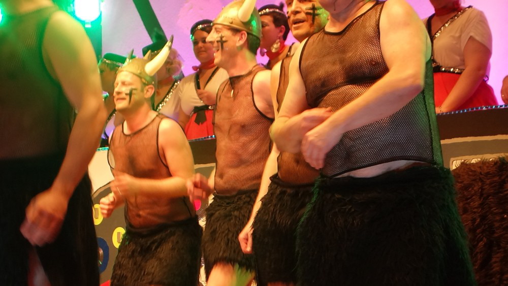 35 Damensitzung Schneppenhausen