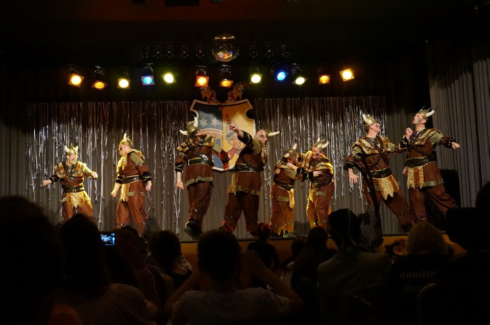 41 Dancing Maniacs in Hchst