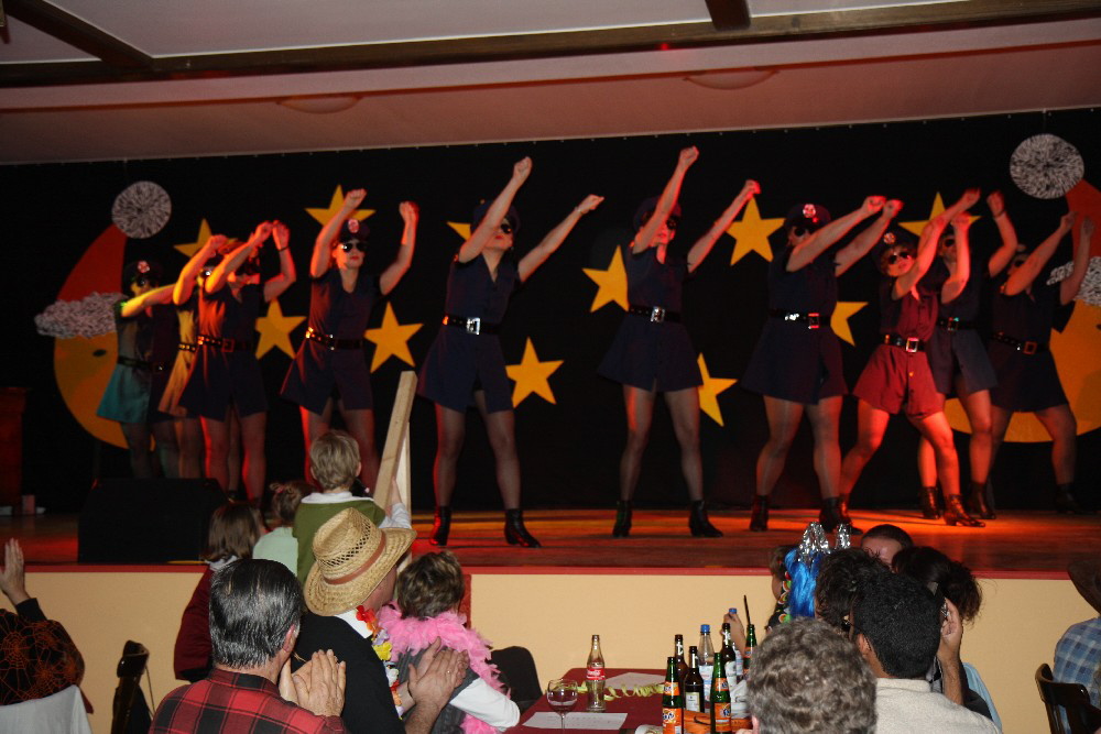 42 Womaniacs