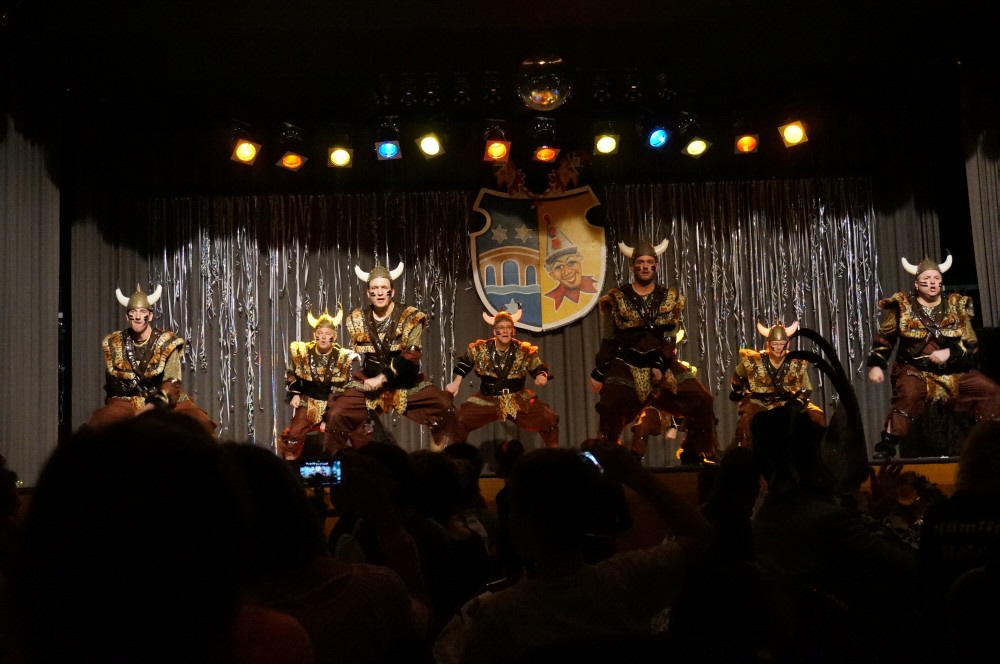 45 Dancing Maniacs in Hchst
