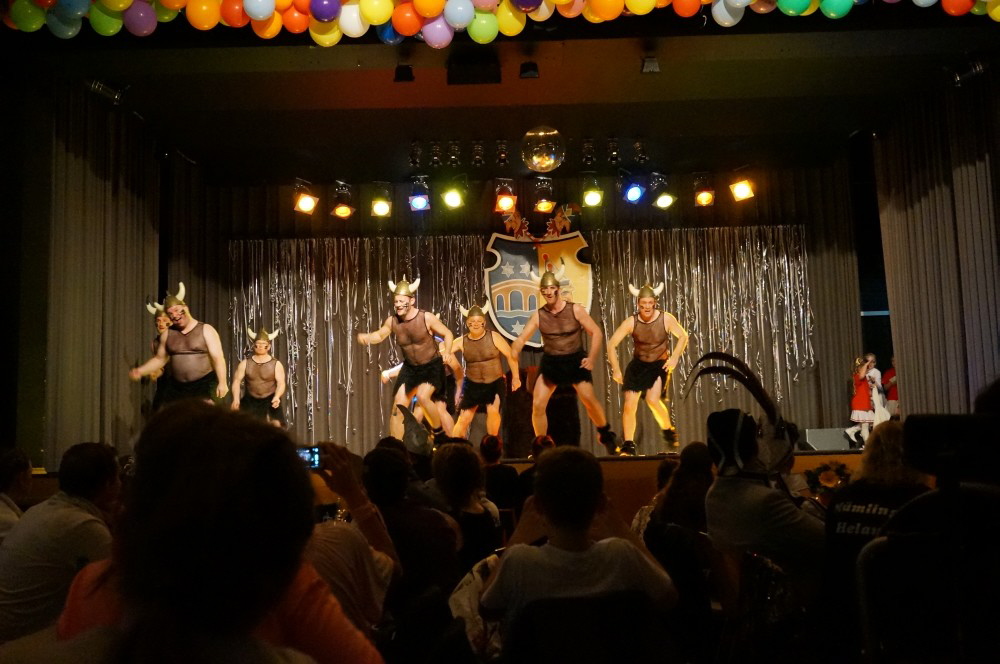 53 Dancing Maniacs in Hchst