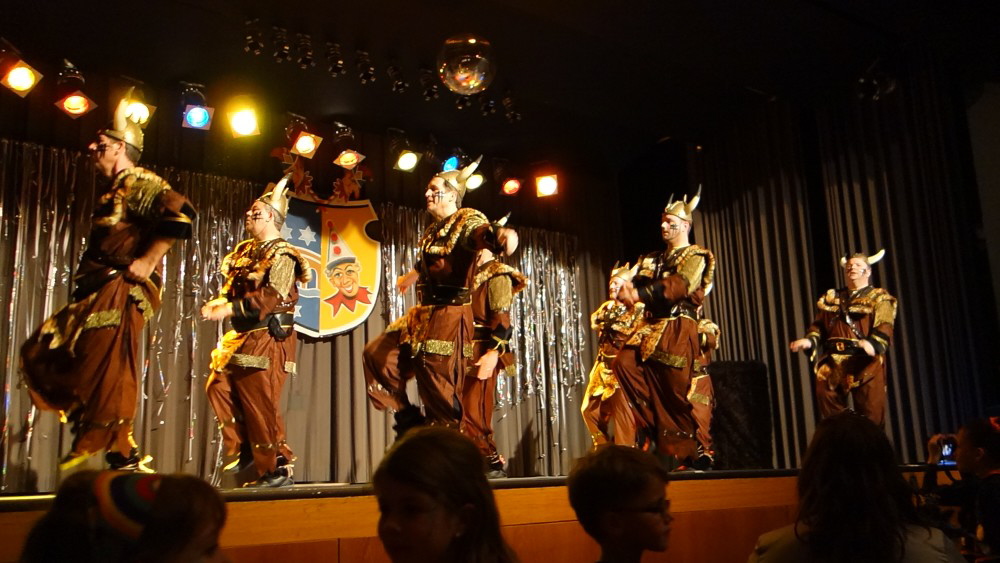 64 Dancing Maniacs in Hchst