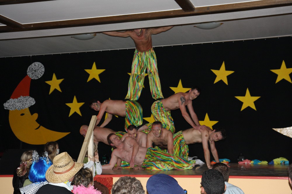 61 Dancing Maniacs