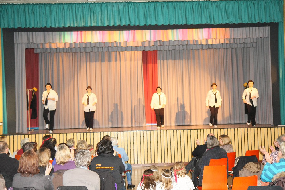 17 WoManiacs Los gehts