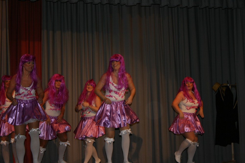 25 Puppen in Worfelden