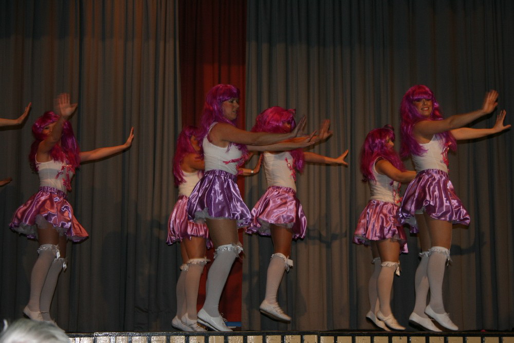 26 Puppen in Worfelden