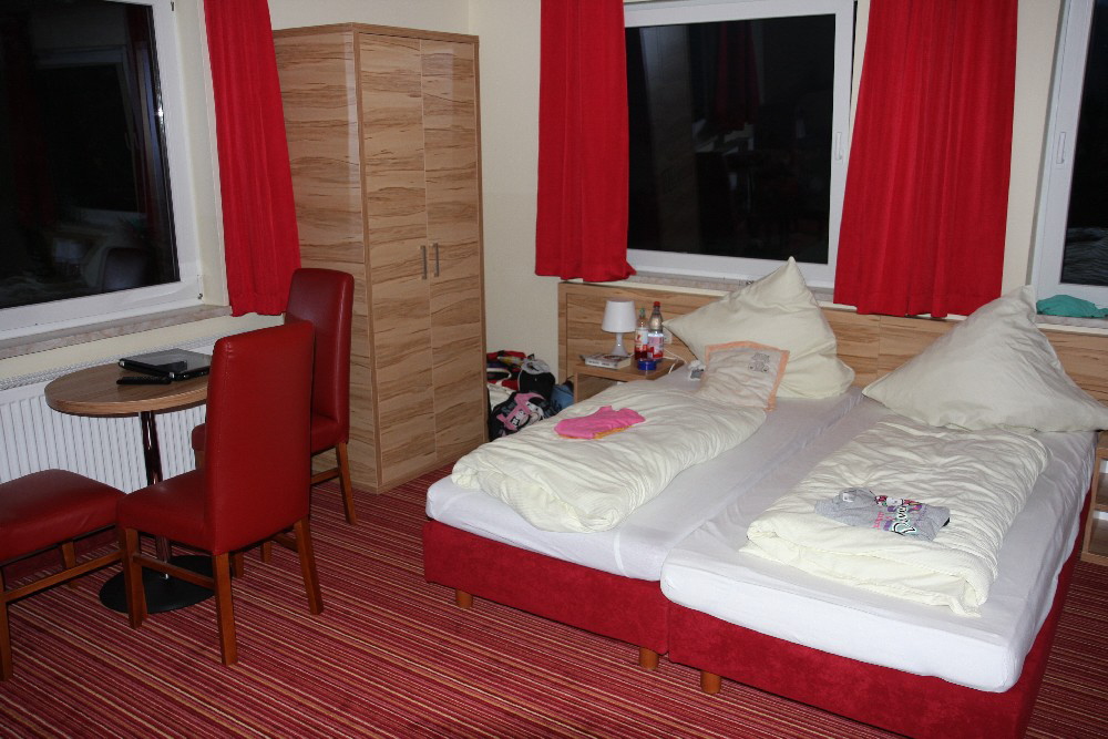 032 Aufgr�umte Zimmer