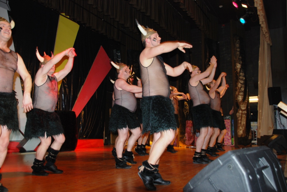 16 He Da Sitzung Zugabe